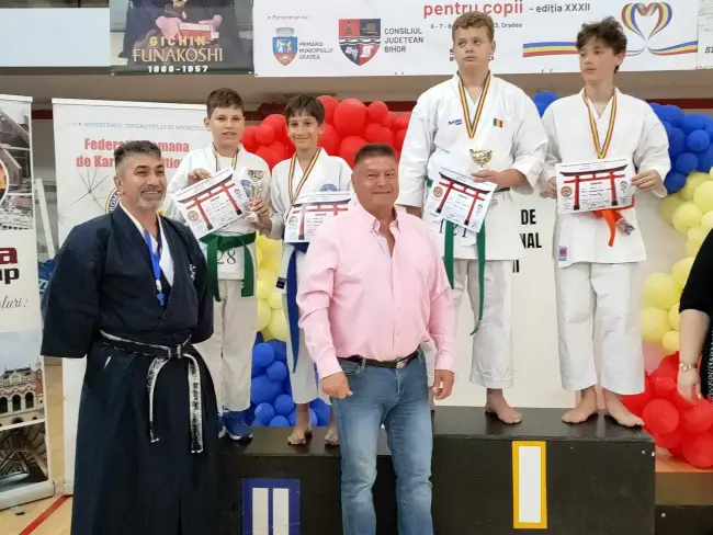 Foto FOTO. Sportivii de la Geido Slatina, pe podium la Campionatul Naţional de Karate Tradiţional