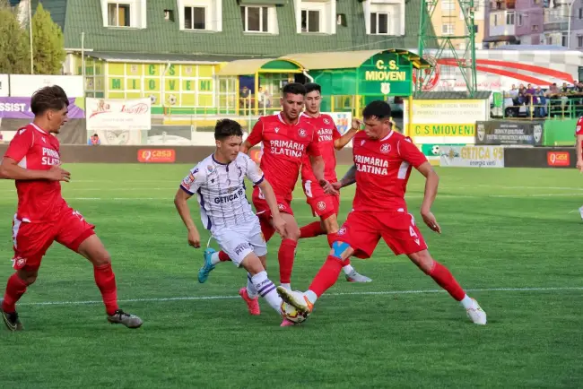 Foto FOTO. CSM Slatina scapă printre degete victoria cu FC Argeş. Oprescu, dezamăgit după pierderea altor puncte în final de joc