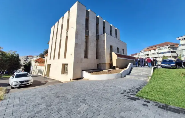 Foto FOTO. Noul sediu al Judecătoriei Slatina, inaugurat într-o clădire de patrimoniu