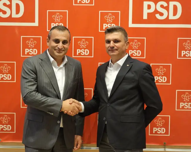 Foto Mai mulţi aleşi PNL Olt, printre care doi primari, au trecut la PSD