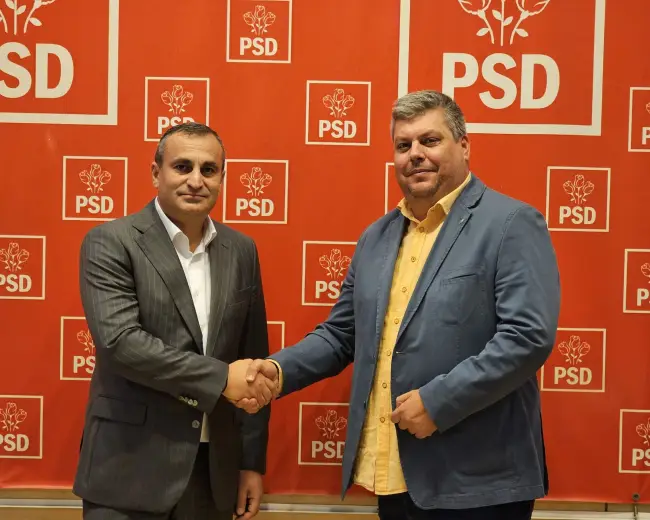 Foto Mai mulţi aleşi PNL Olt, printre care doi primari, au trecut la PSD