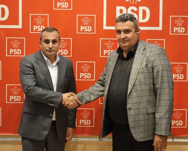 Foto Mai mulţi aleşi PNL Olt, printre care doi primari, au trecut la PSD