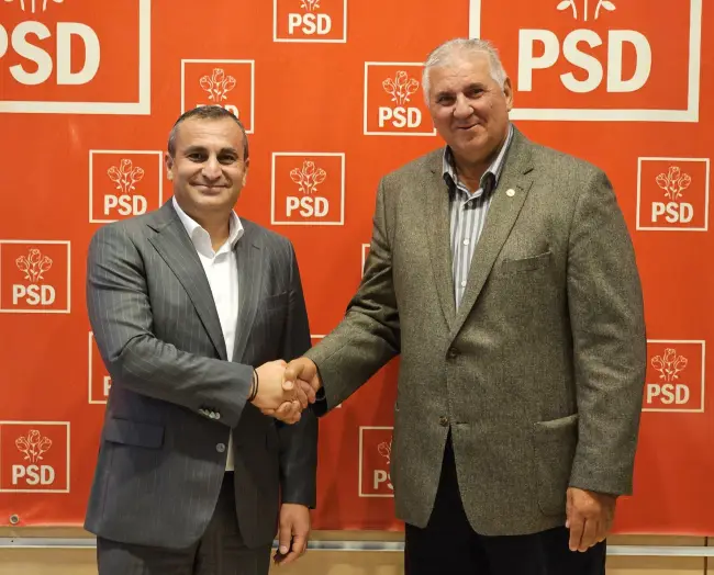 Foto Mai mulţi aleşi PNL Olt, printre care doi primari, au trecut la PSD