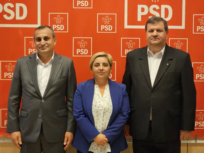 Foto Mai mulţi aleşi PNL Olt, printre care doi primari, au trecut la PSD