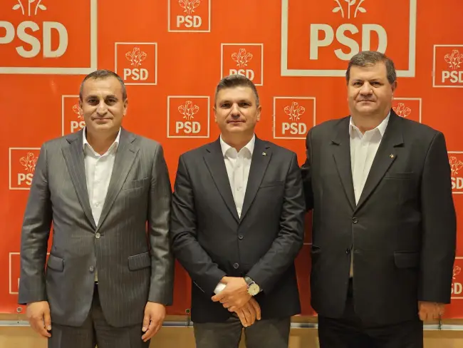 Foto Mai mulţi aleşi PNL Olt, printre care doi primari, au trecut la PSD