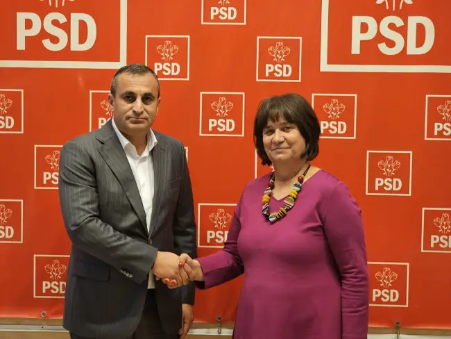 Foto Mai mulţi aleşi PNL Olt, printre care doi primari, au trecut la PSD