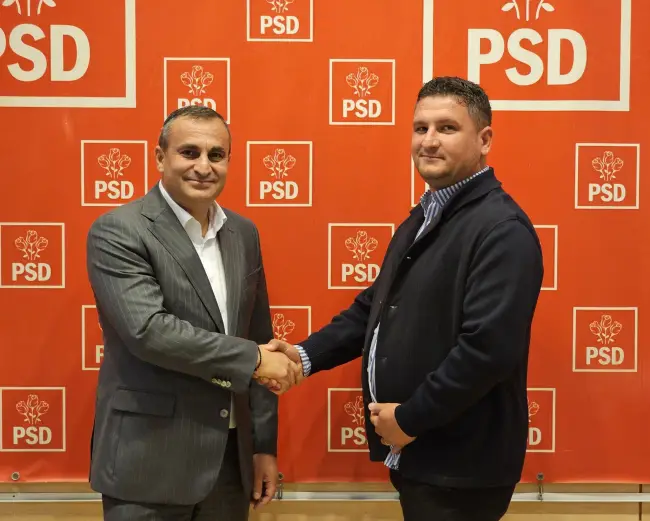 Foto Mai mulţi aleşi PNL Olt, printre care doi primari, au trecut la PSD
