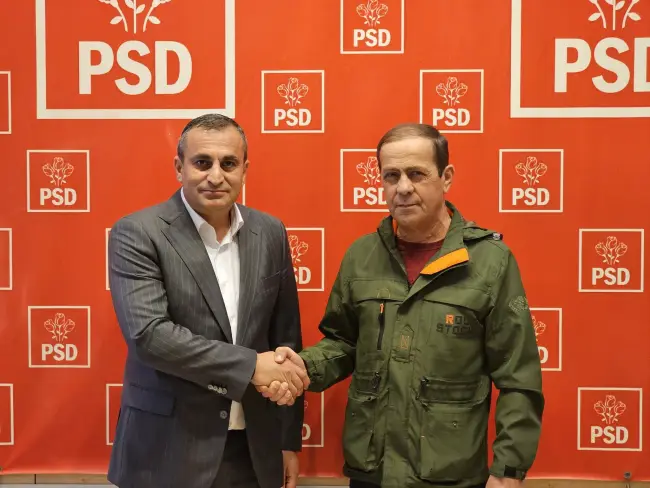 Foto Mai mulţi aleşi PNL Olt, printre care doi primari, au trecut la PSD
