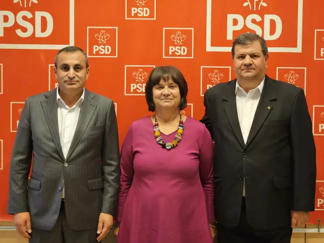 Foto Mai mulţi aleşi PNL Olt, printre care doi primari, au trecut la PSD