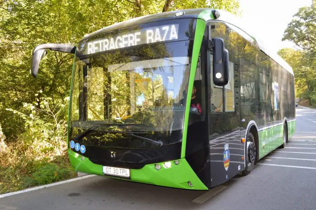 Foto Cât de eficiente sunt autobuzele electrice. Calcule din Slatina, orașul cu transport în comun 100% electric