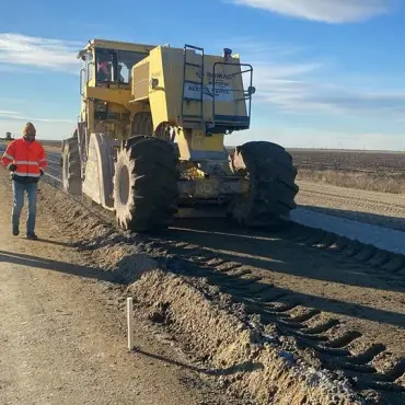 Foto Mobilizare pe Tronsonul 1 al Drumului Expres Craiova-Piteşti  (FOTO)