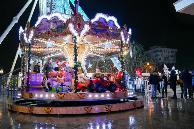 Foto FOTO. Târgul de Crăciun din Craiova, în topul celor mai frumoase din Europa