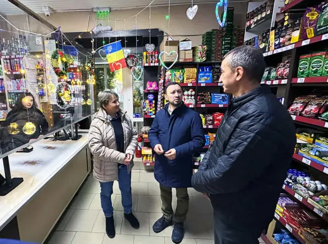 Foto Exemplu de bune practici, în Caracal. Ministrul Mediului, vizită la o afacere de familie, unde s-au montat echipamente automate de colectare a ambalajelor în cele 4 magazine deţinute