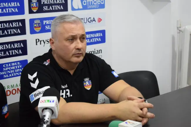 Foto FOTO. CSM Slatina, egal cu HC Zalău în primul amical din cadrul turneului din sala LPS