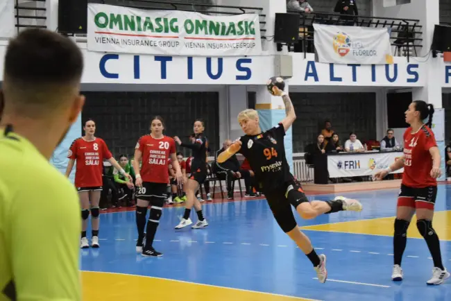 Foto FOTO. CSM Slatina, egal cu HC Zalău în primul amical din cadrul turneului din sala LPS