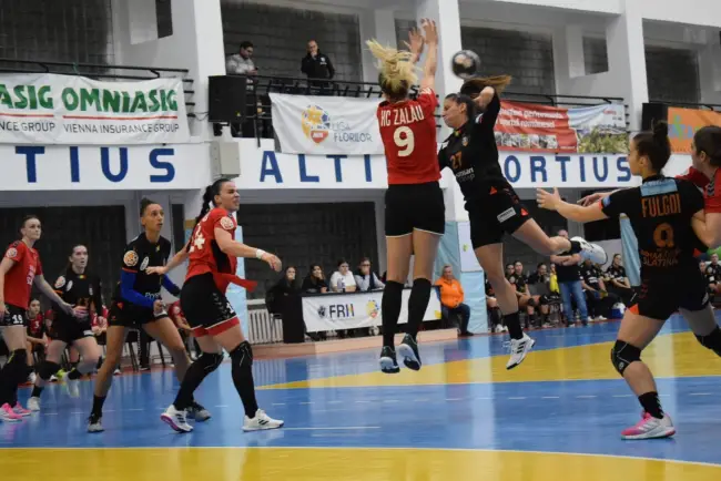 Foto FOTO. CSM Slatina, egal cu HC Zalău în primul amical din cadrul turneului din sala LPS