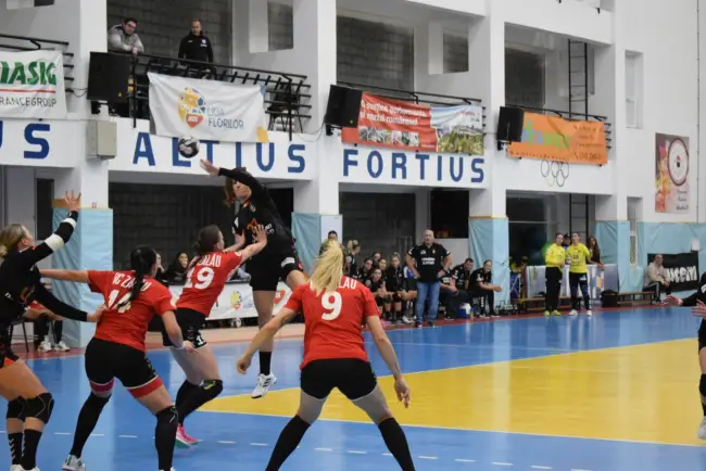 Foto FOTO. CSM Slatina, egal cu HC Zalău în primul amical din cadrul turneului din sala LPS