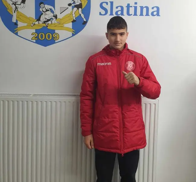 Foto CSM Slatina s-a despărţit de portarii David Dincă şi Alexandru Silveanu. Juniorul Robert Zorzoliu, cooptat în echipă