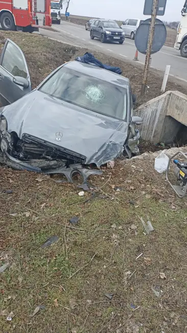 Foto GRAV accident în Balş. Un tânăr în vârstă de 22 de ani a murit (FOTO&VIDEO)