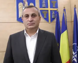 Foto VIDEO. Mariu Oprescu, preşedintele CJ Olt: „La mulţi ani, cu ocazia zilei de 8 Martie“