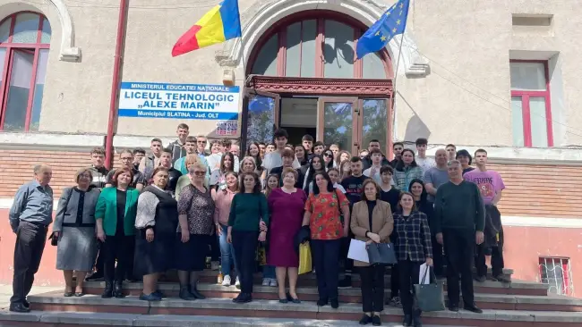 Foto Etapa judeţeană a concursului „Ştiu şi aplic”, desfăşurată la Liceul „Alexe Marin” Slatina. Ei sunt elevii care vor reprezenta Oltul la faţa naţională (FOTO)