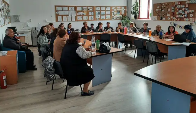 Foto Etapa judeţeană a concursului „Ştiu şi aplic”, desfăşurată la Liceul „Alexe Marin” Slatina. Ei sunt elevii care vor reprezenta Oltul la faţa naţională (FOTO)