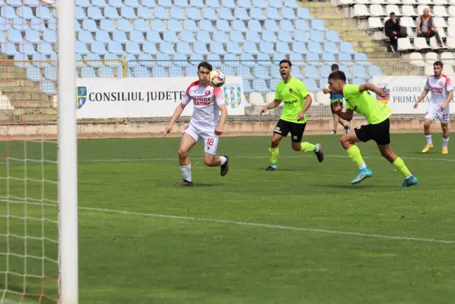 Foto CSM Slatina a remizat, scor 1-1, cu CS Tunari. Denis Dragu a adus egalarea în prelungire confruntării