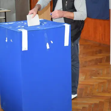 Foto Cine sunt preşedintele BEJ Olt şi şefii birourilor electorale din localităţi pentru alegerile din 9 iunie. Lista