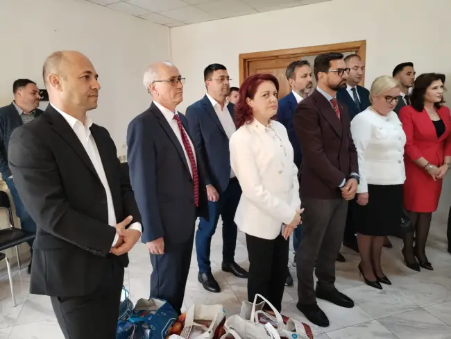 Foto FOTO. Marius Oprescu şi echipa PSD Olt şi-au depus candidaturile pentru noul mandat