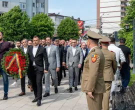 Foto Autorităţile locale şi judeţene au marcat Ziua Veteranilor de Război, la Slatina
