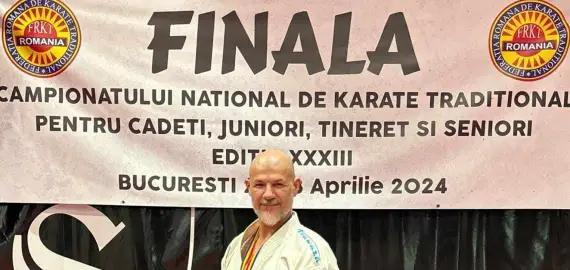 Foto O sportivă de la clubul de karate Reido Caracal este triplă campioană naţională. Oliwer Dobre, în lotul pentru Campionatul European