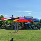 Foto Locurile de joacă din Parcul Tineretului Slatina, protejate de soare. Ce investiţie a făcut Primăria (FOTO)