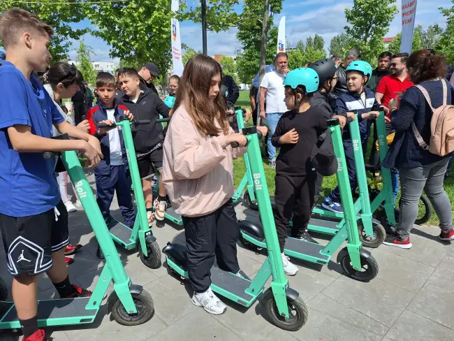 Foto Slatina verde. A fost lansat serviciul de trotinete electrice Bolt (FOTO)