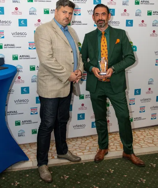 Foto Primarul Emil Moţ a primit pentru Slatina premiul Best Electric City 2024 (FOTO)