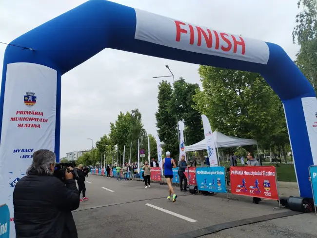 Foto Participare numeroasă la ediţia a cincea a Slatina City Run. Primar: O să încercăm să o extindem (FOTO)