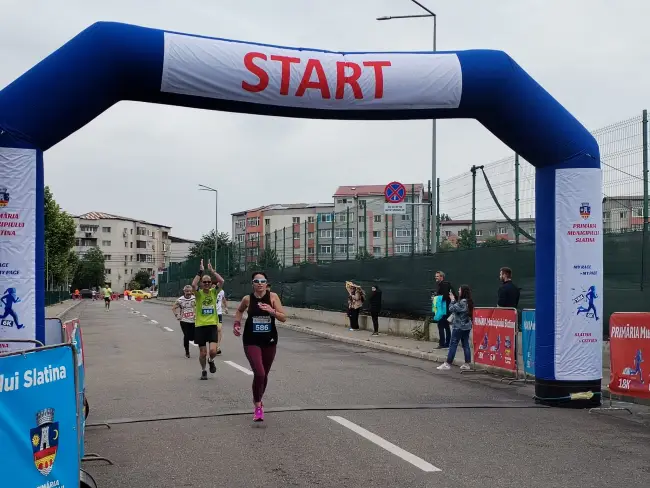 Foto Participare numeroasă la ediţia a cincea a Slatina City Run. Primar: O să încercăm să o extindem (FOTO)
