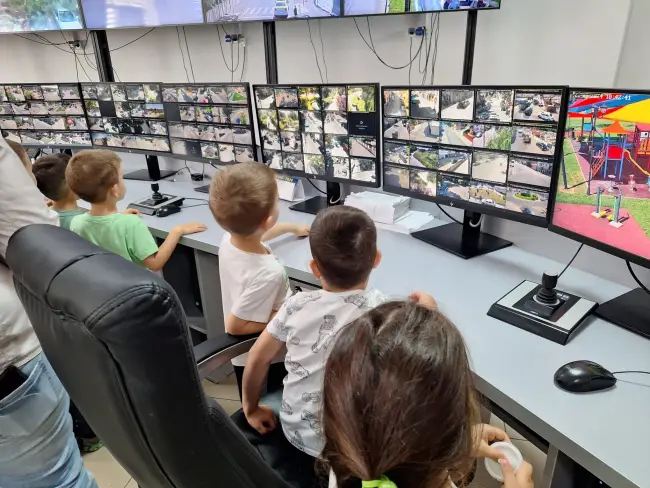 Foto Porţi Deschise la Poliţia Locală Slatina (FOTO)