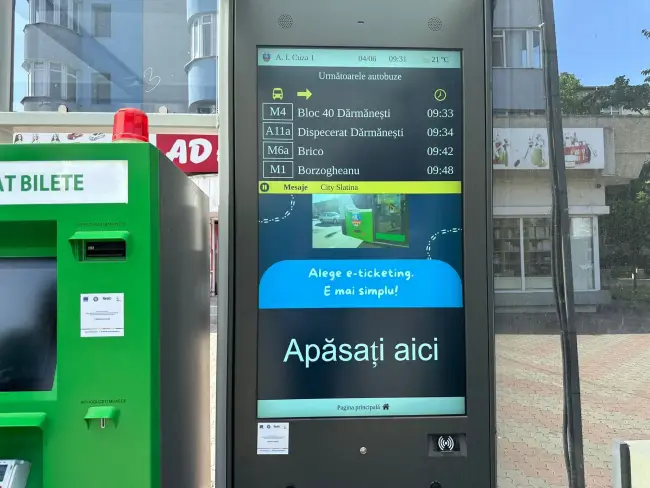 Foto Staţii pentru călători inteligente, în Slatina. Informare în timp real cu privire la transportul în comun (FOTO)