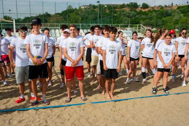 Foto FOTO. Turneu de volei, în aceste zile, la Slatina, organizat de Academia Olimpică Română, filiala Olt