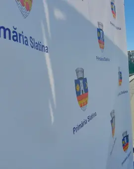Foto Locuinţă socială din Slatina devenită focar de infecţie. Ce răspuns dă primarul