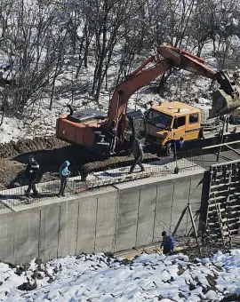 Foto CJ Olt demarează lucrări de reparații și consolidare pe drumurile județene DJ 657B și DJ 644A (FOTO)