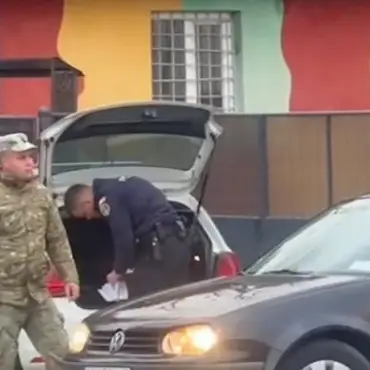 Foto Militar găsit împuşcat în cap, într-o unitate din Târgu Jiu