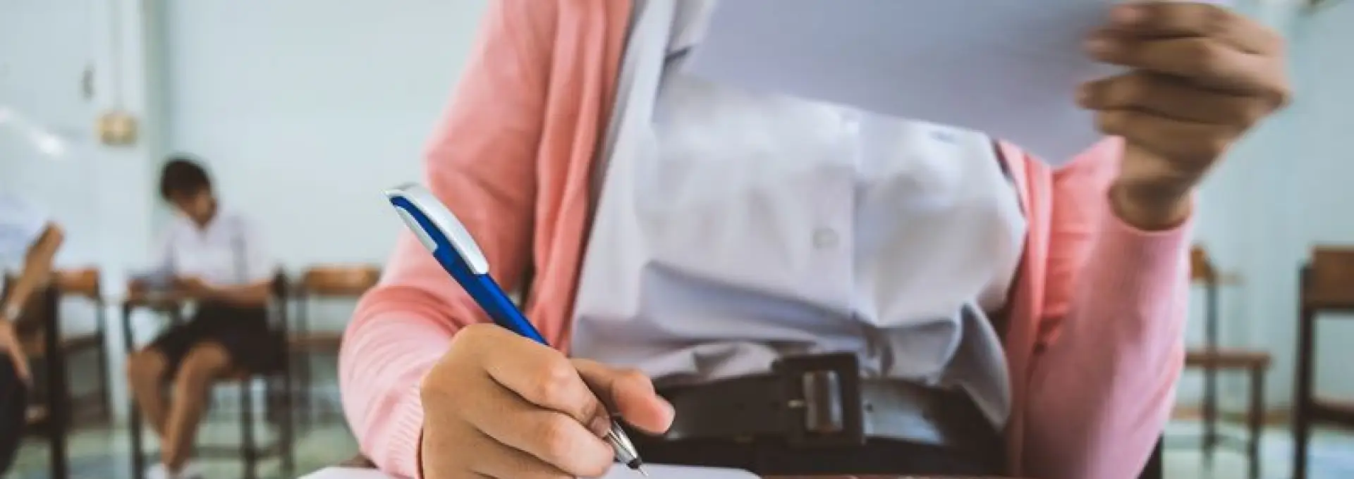 Foto Aproape 3.000 de elevi din Olt, la simularea examenului de bacalaureat