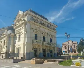Foto „Tineri actori, scenarii în mișcare” , spectacol de teatru organizat de TSD Olt la Caracal