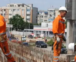 Foto Firmele de construcţii, din Olt, verificate de ITM. Avertismente şi măsuri de remediere aplicate de inspectori