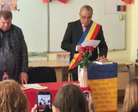 Foto Stimulent financiar de 2.000 lei pentru nou-născuți, în comuna Brebeni 