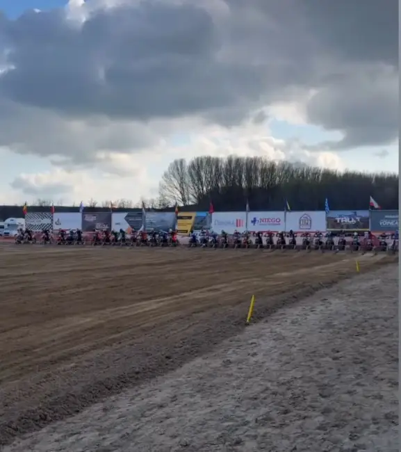 Foto Micul motociclist din Balş, Traian Roşu, pe podium la Campionatul Național de Motocros al României (FOTO)