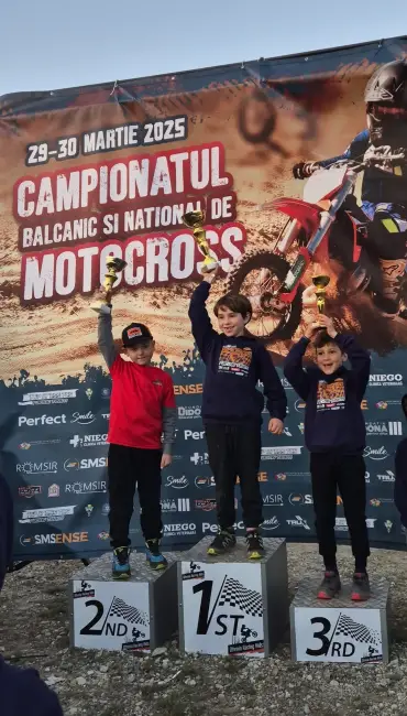 Foto Micul motociclist din Balş, Traian Roşu, pe podium la Campionatul Național de Motocros al României (FOTO)