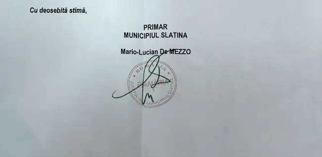 Foto Primarul din Slatina semnează documentele oficiale cu cerneală verde, după modelul lui Florian Coldea, fostul număr 2 din SRI (Document)