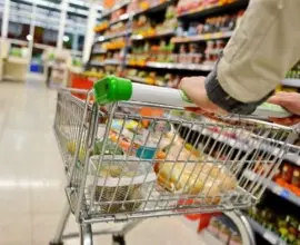 Foto Mii de kilograme de produse din carne au fost scoase de pe piaţă în urma unor controale ale ANSVSA